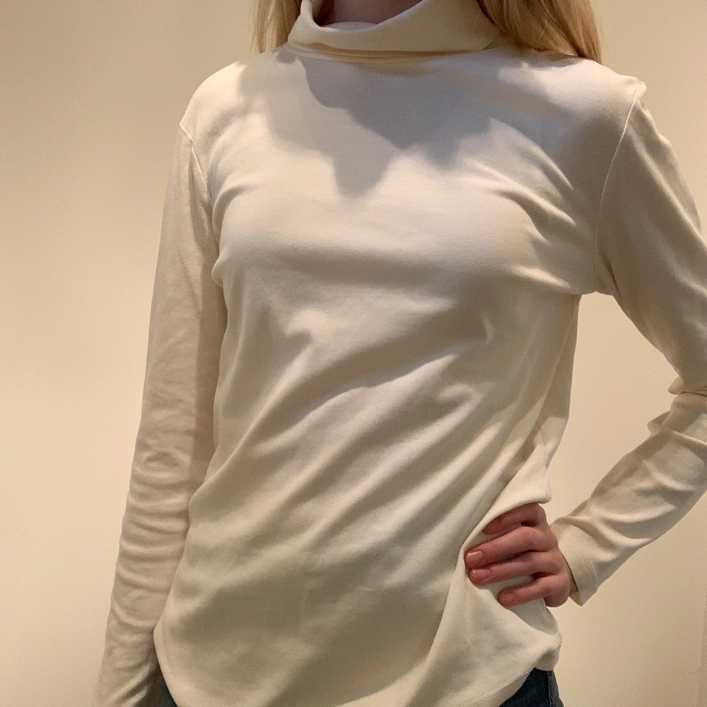 Eddie Bauer off white turtleneck